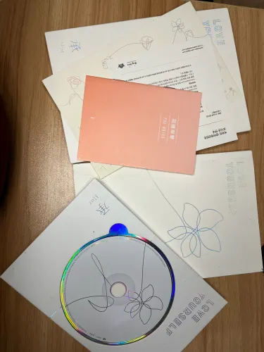 LOVE YOURSELF - HER ( VERSÃO E) - SEM CARD 