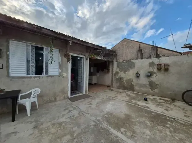Vendo Casa em Inhangueta