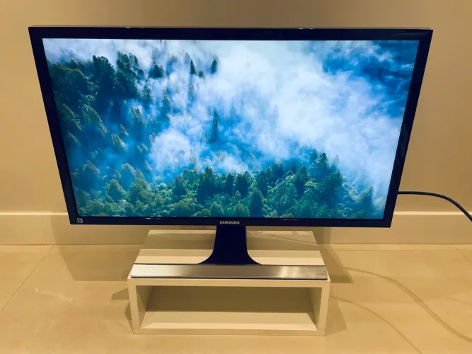 Monitor 4K 28 polegadas Samsung U52E590D | Estado novo + suporte bônus