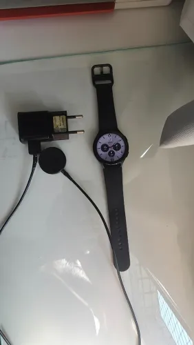 Relógio Smartwatch Samsung 4 mais cinco pulseiras