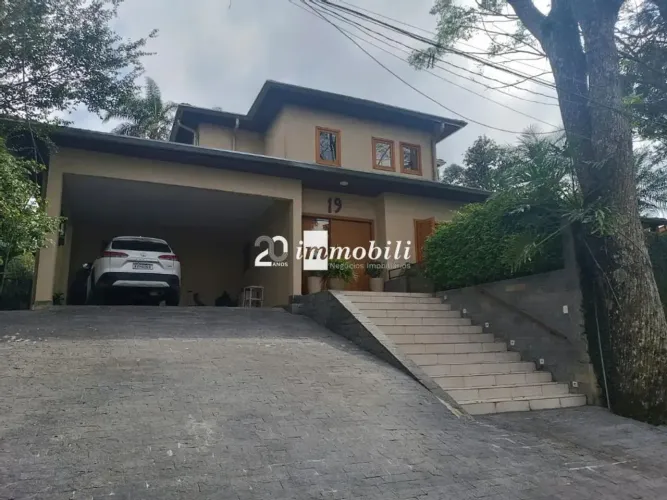 Casa Cond. Vila de S. Fernando Alto Padrão com 5 Suítes por R$ 4.500.000,00 - Granja Viana