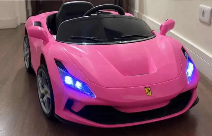 Carrinho Elétrico infantil Rosa tipo Ferrari - Ótimo estado