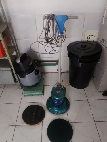 Enceradeira industrial cleaner