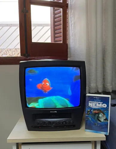 TV Philips 14? com Videocassete VHS Integrado Dueto - 4 Cabeças - Funcionando