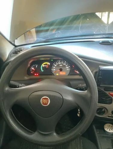 Fiat Palio 1.0 Economy Fire Flex 8V 4P 2013