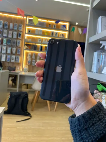 iPhone SE