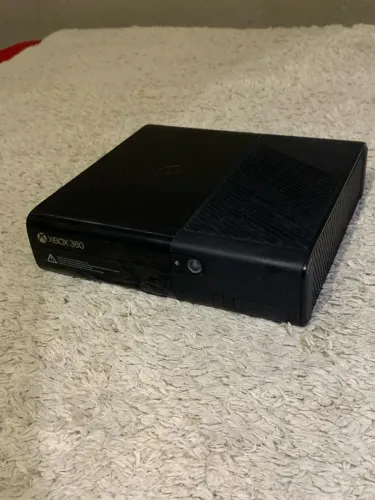 Xbox 360 E - Sem imagem - Problema na placa - Liga