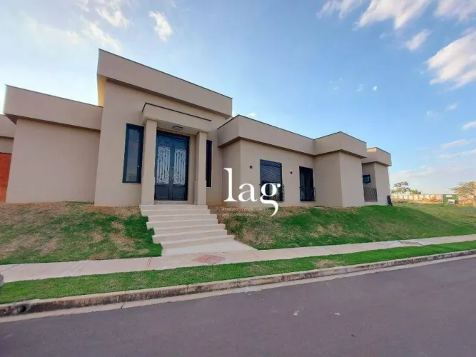 Casa com 5 quartos, 353 m² - venda por R$ 3.499.900 ou aluguel por R$ 14.991/mês - Condomí