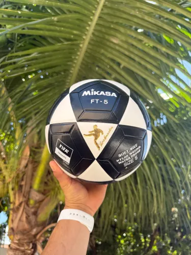 Bola de futevôlei mikasa ft5 nova 