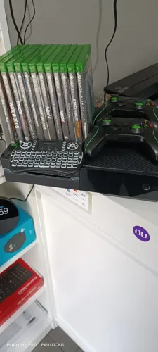 Xbox One com 12 jogos mídia física + jogos na memória 