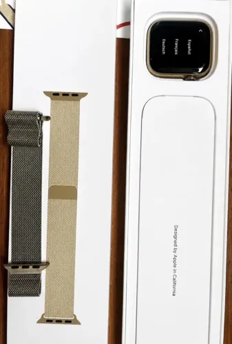 Apple Watch Series 7 45mm Gold Stainless Steel Cellular + Milanese