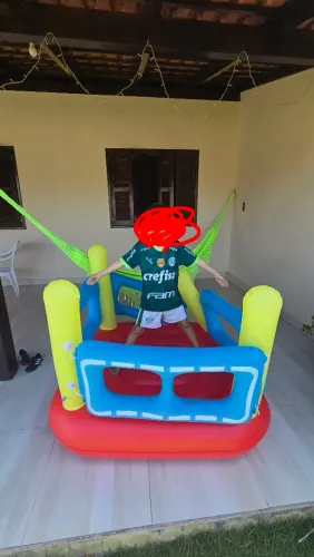 Pula pula infantil inflável