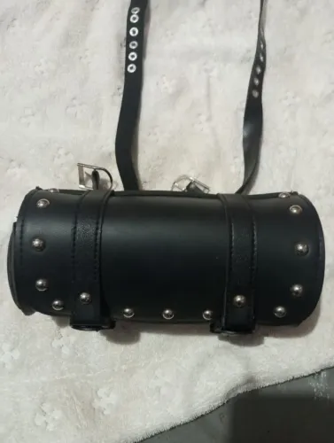 Porta ferramentas para moto custom.