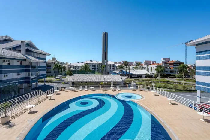 Apartamento com 3 quartos a 100 metros do Mar na Praia Brava - Florianópolis