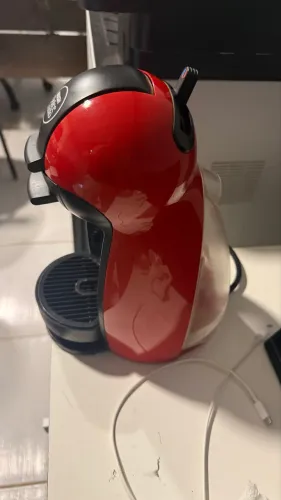 Cafeteira Nescafé dolce gusto