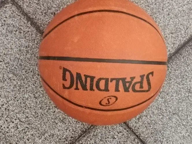 Bola Basquete Spalding Original SEMINOVO