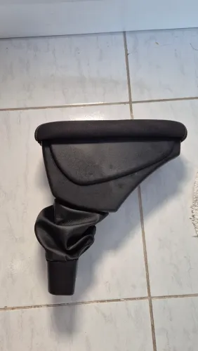 Apoio De Braço Hyundai Hb20 Tecido Preto Costura Preta