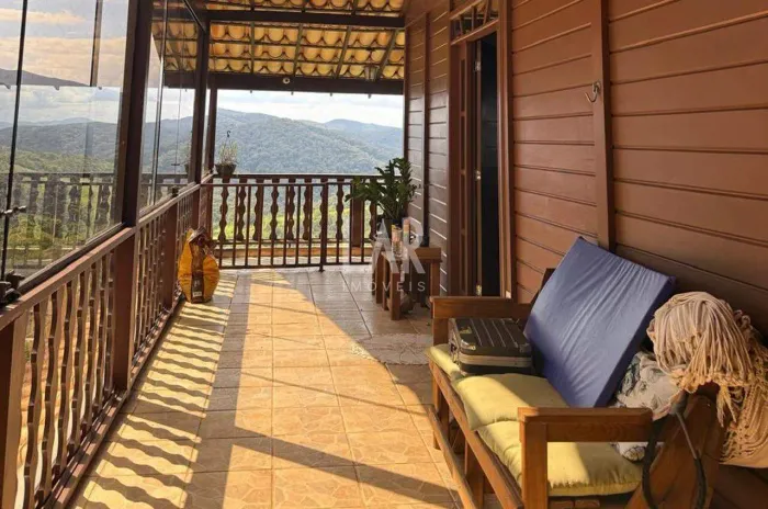 Casa em Condomínio à venda, 3 quartos, 1 suíte, 3 vagas, Ouro Velho Mansões - Nova Lima/MG