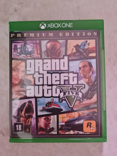 Jogo GTA Xbox one. Original. Quase sem uso.