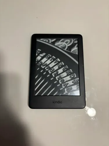 Kindle 10ª Geração 8GB Wi-Fi - Excelente Estado