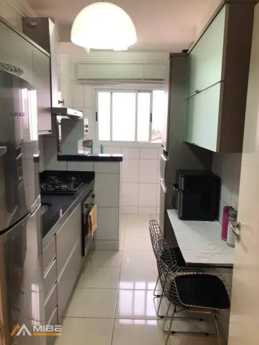 Apartamento com 2 dormitórios à venda, 62 m² por R$ 370.000,00 - Green Village - Nova Odes