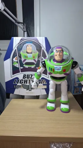 Boneco Toy Story Robo Interativo Buzz Lightyear Robosen