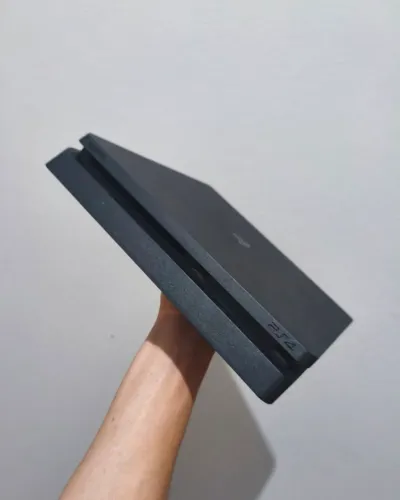 PS4 SLIM