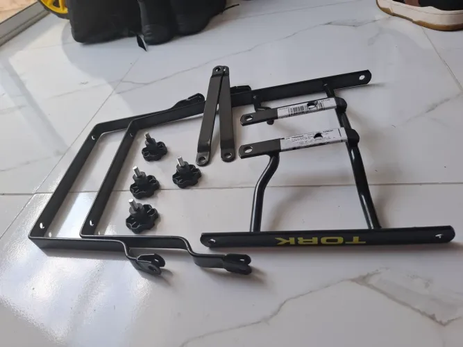 Base do suporte do bau pro tork 80 litros, para 150