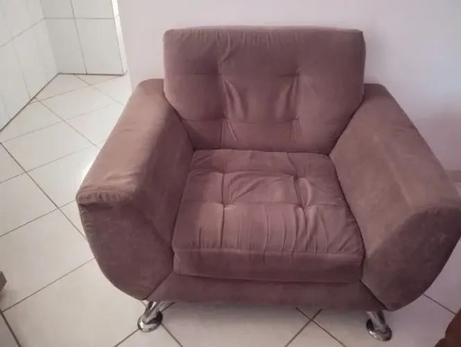 Poltrona usada em bom estado 