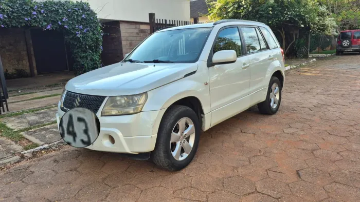 Suzuki Grand Vitara 2.0 16V 4x2/4x4 5P Aut. 2010