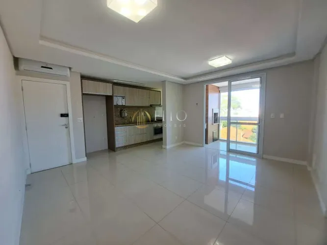 Apartamento à venda em Canasvieiras, com 3 dormitórios a 300 metros da praia!