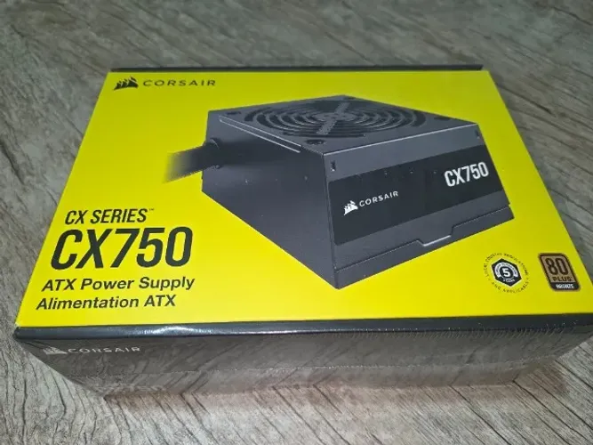 Fonte Corsair 750W