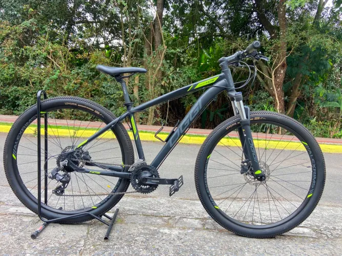 Bicicleta 29 OGGI Freios Hidraulicos Shimano