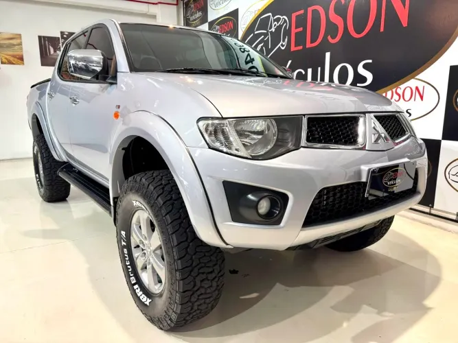 Mitsubishi L200 Triton HPE 3.2 CD TB Int.diesel AUT 2012