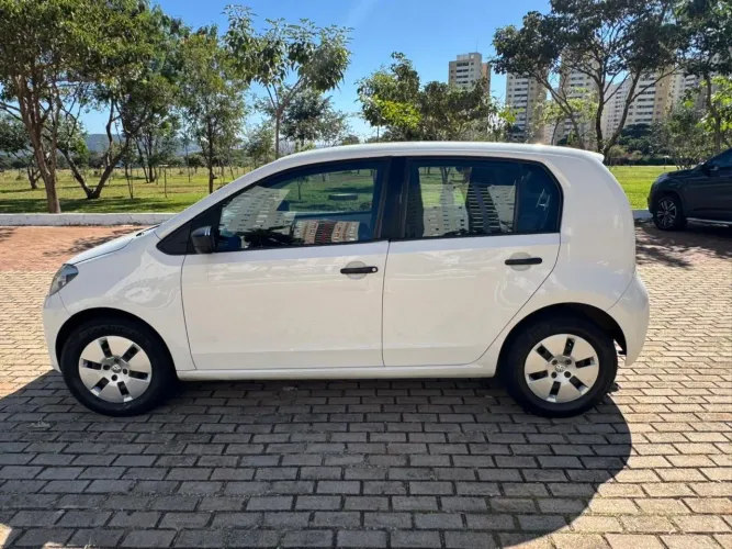 Volkswagen Up! Take 1.0 Total Flex 12V 5P 2015