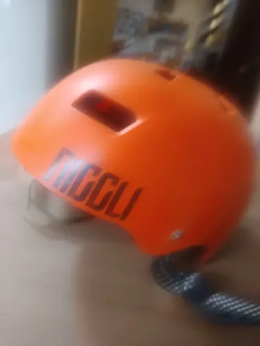 Vendo capacete de skate 