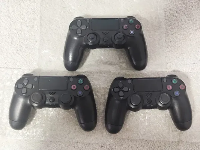3 CONTROLES PARA PS4 - 1 FUNCIONANDO E 2 QUE NÃO LIGA