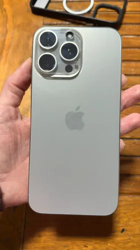 iPhone 15 Pro Max 256 GB Titânio Natural