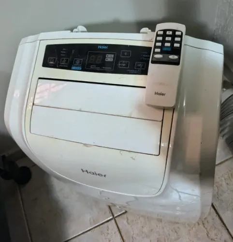 Ar condicionado portátil Haier 12.0000 BTUs 220v Branco