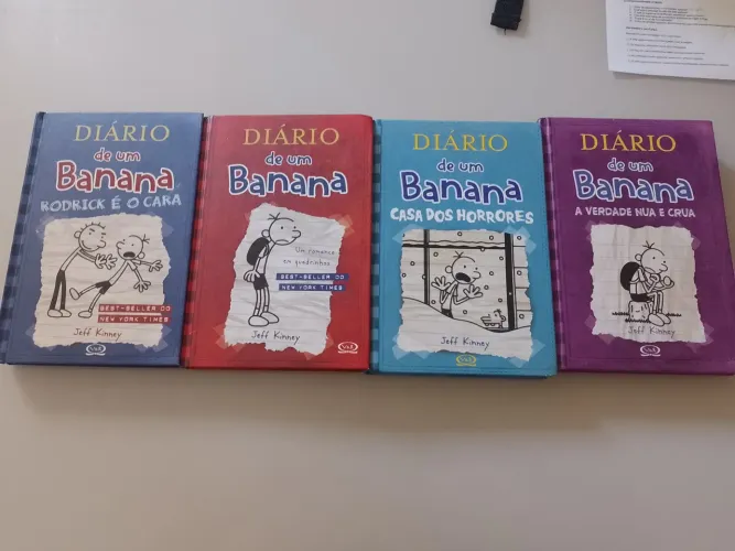 Livros da coleção: diária de um banana