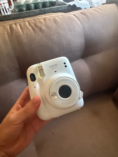 Câmera Instax 11 com bolsa