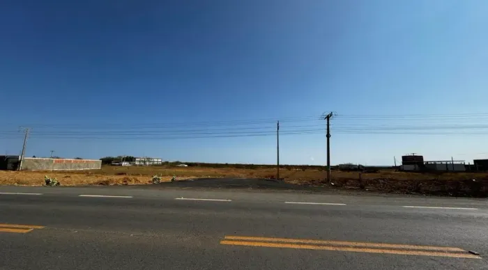 Vendemos Terreno com 1830m2 na entrada de Xique-Xique