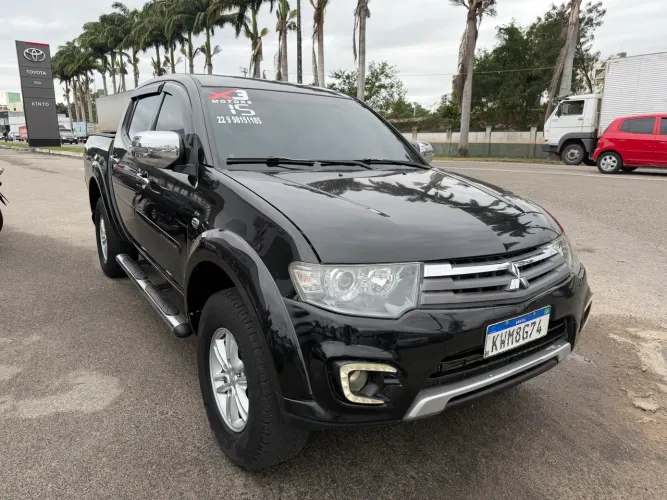 Mitsubishi L200 Triton HPE 3.2 CD TB Int.diesel AUT 2015