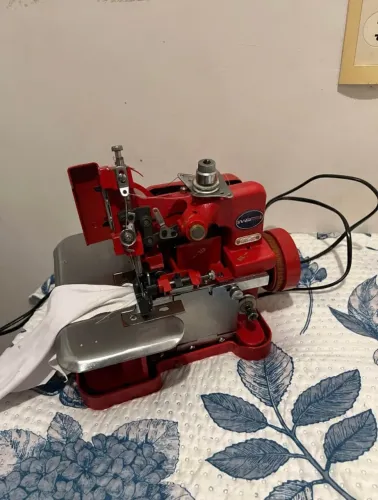 Maquina Overlock Nova