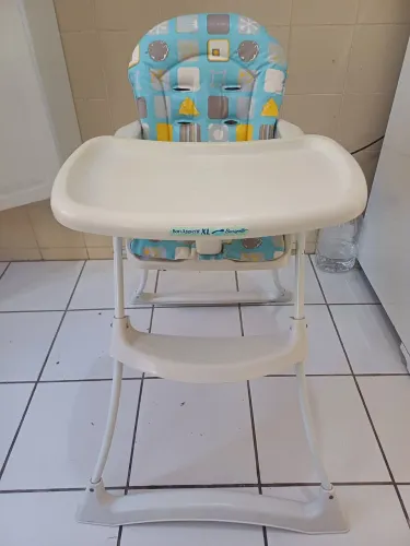 Cadeira de alimentação para bebê