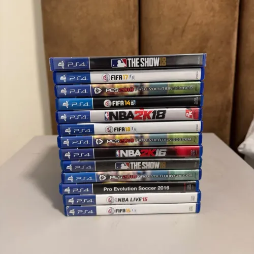 Lote 13 jogos de Ps4 - Faço envio