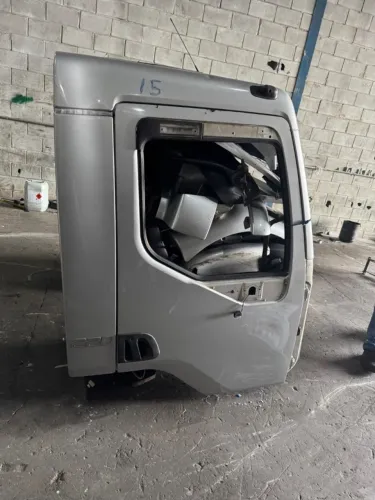 CABINE COMPLETA VN 270 - 2015