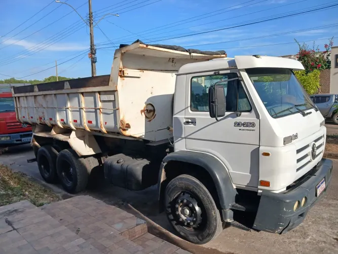 Vende-se CAÇAMBA VOLKSWAGEN 23.250