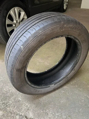 Pneu Continental 215/55 R18