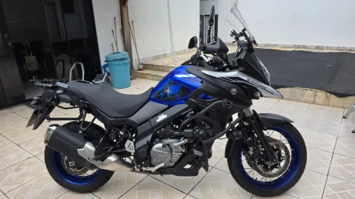 SUZUKI V-STROM 650 XT 2025 - LINDA!